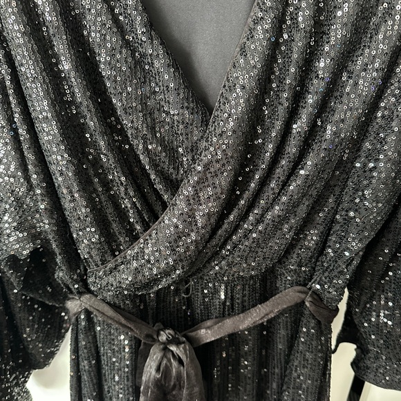 NWOT Women's LC Lauren Conrad Sequin Wrap Mini Dress - Picture 4 of 8